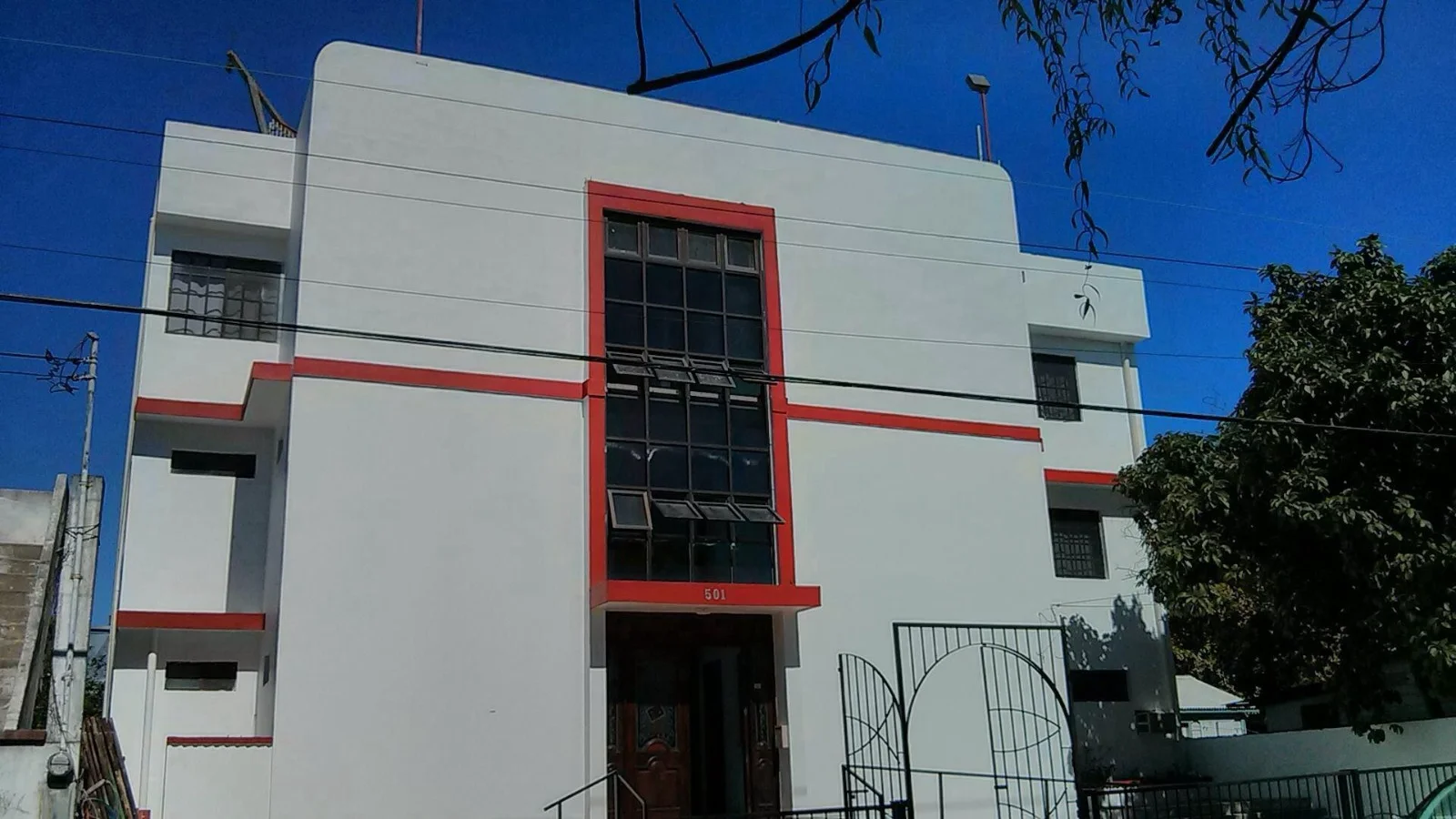 Fachada del edificio del Seminario CRES